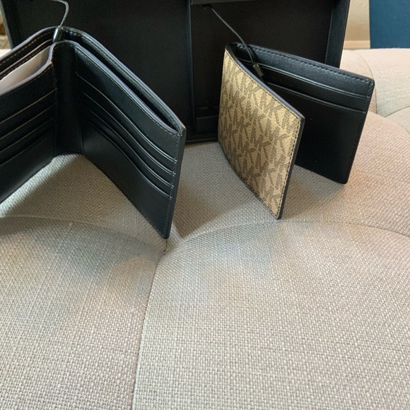 🖤Michael Kors Wallet Set🤎 - Picture 3 of 10